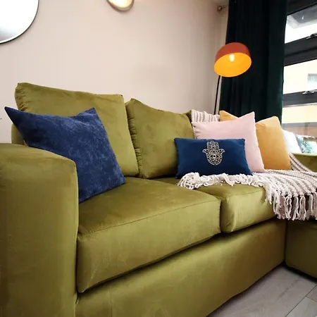 Apartment Brandon Hill Villa By Staybc - Please Note There Is No Wifi Currently