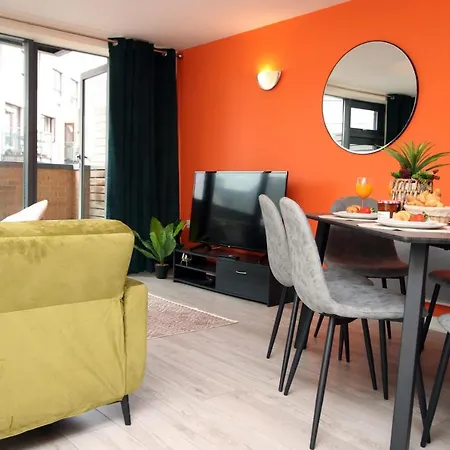 Brandon Hill Villa By Staybc - Please Note There Is No Wifi Currently דירה